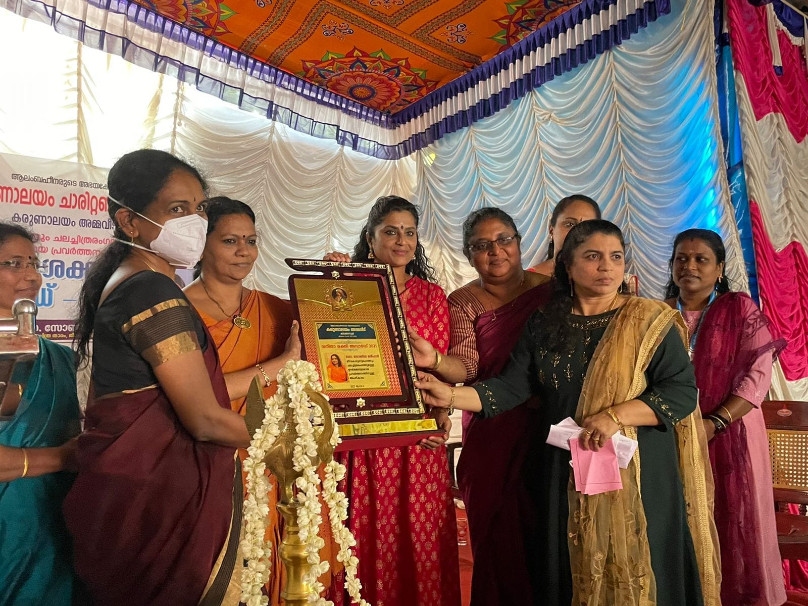 Vanithashakti Award 2021 Presented on International Women’s Day at Karunalayam Ammaveedu